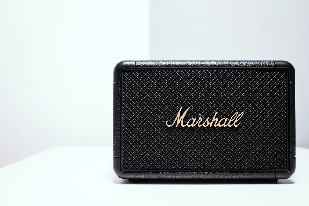 unsplash_v4ZgucOoMCk_bluetooth speaker.webp