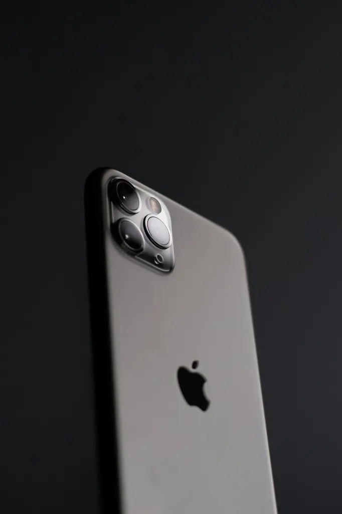 unsplash_DV0mB2uJM34_iphone.webp.jpg